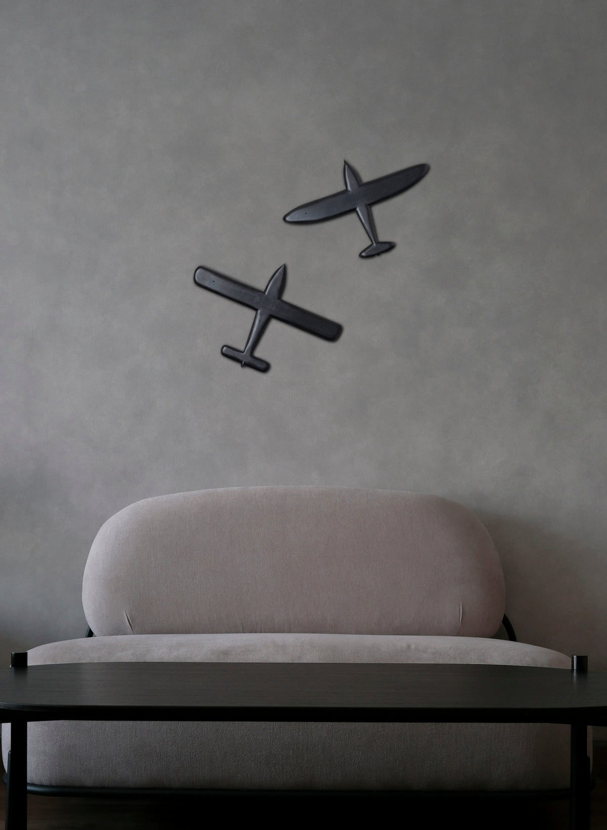 Black Oval Wing Resin Plane