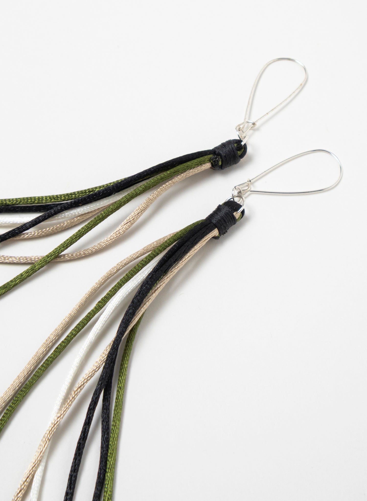 Green Mau Kakī and Mau Taringa Set