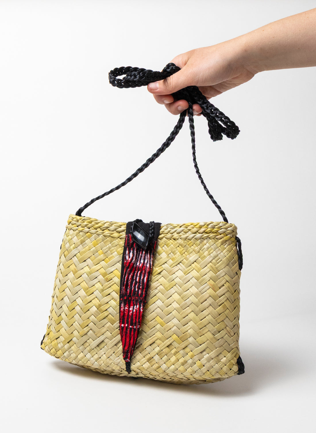 Red and Black Over Shoulder Kete