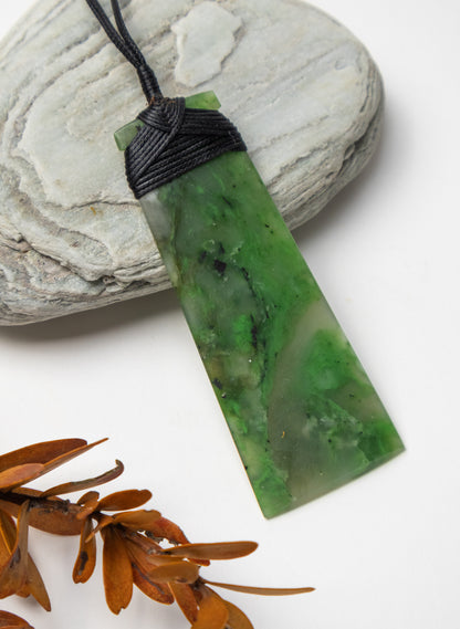 Large Crossover Pounamu Toki