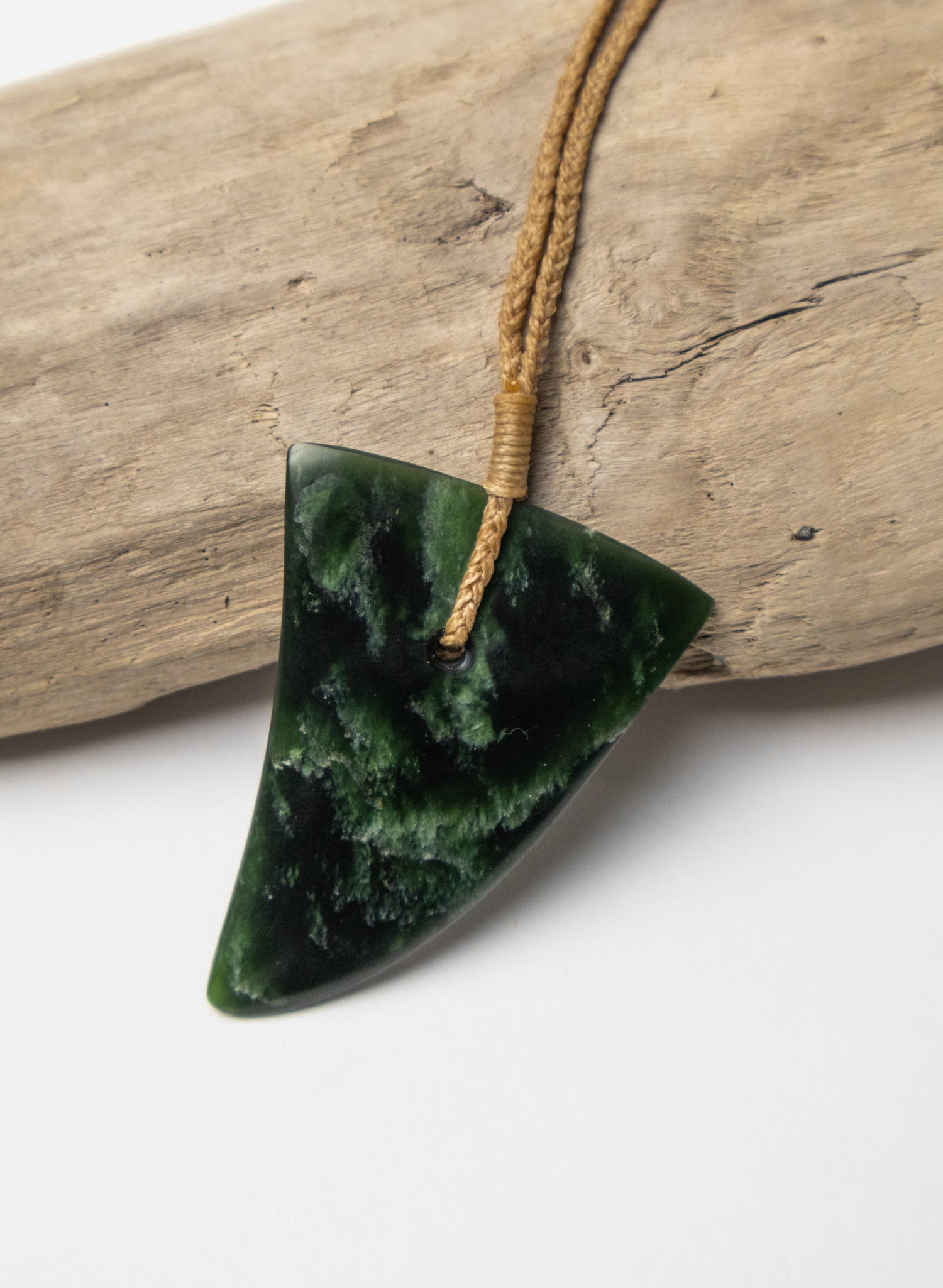 Pounamu Niho