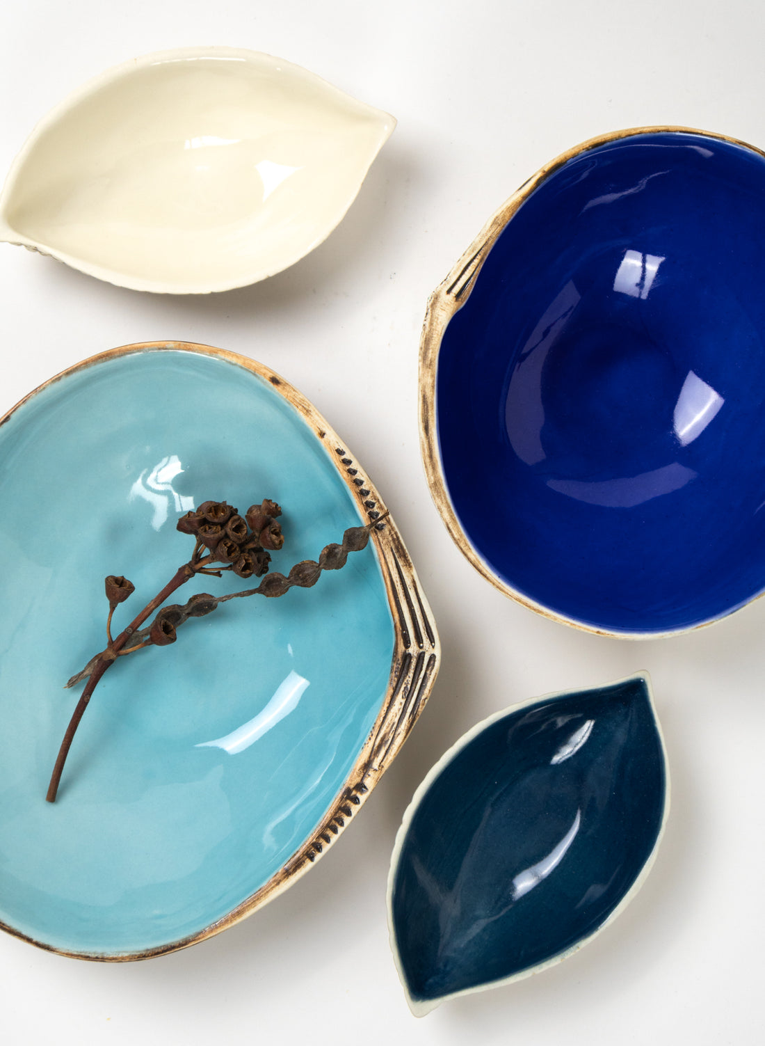 Small Seed Pod Dish - Peacock