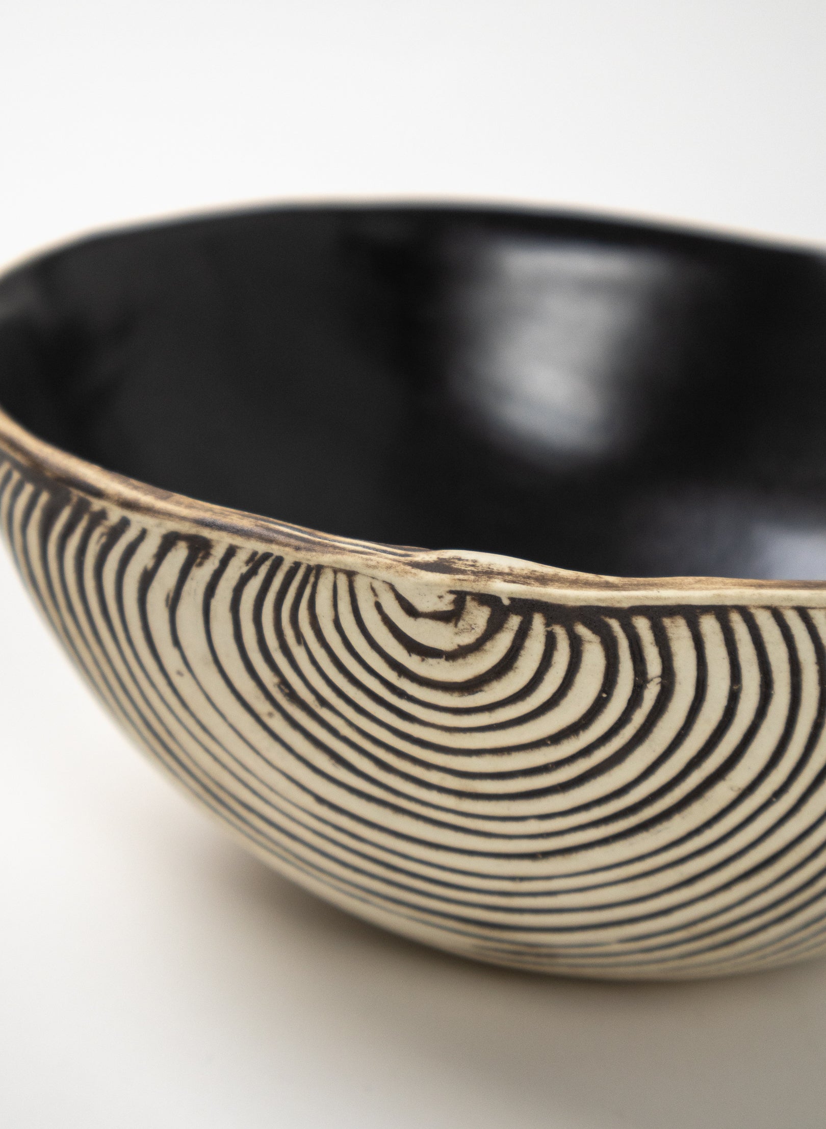 Cockle Bowl - Black