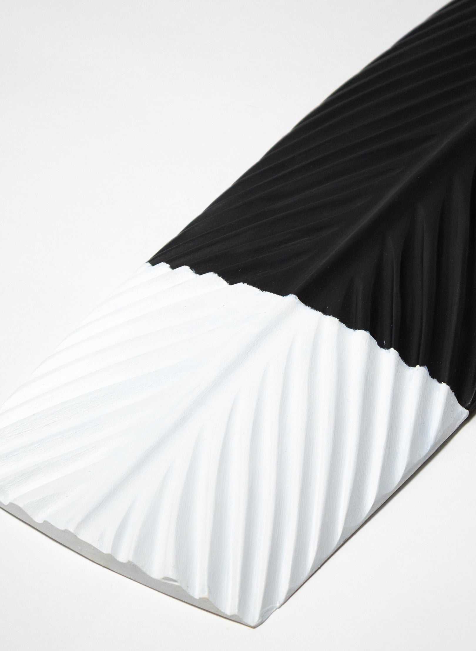 Huia Feather 1165mm - Swamp Kauri