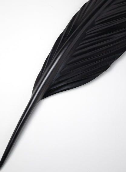 Tūī Feather Swamp Kauri 775mm