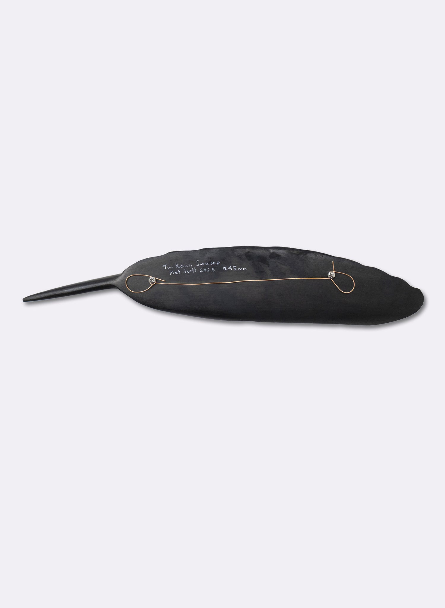 Tūī Feather Swamp Kauri 445mm