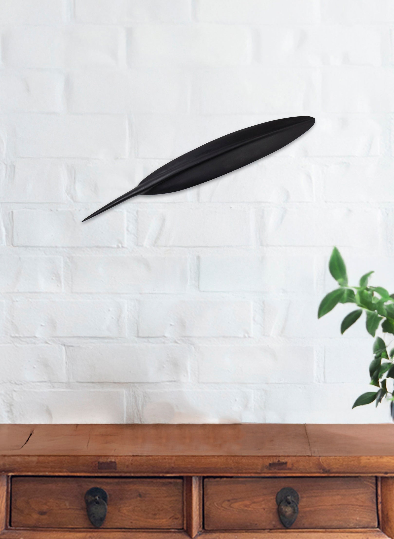 Tūī Feather Swamp Kauri 583mm