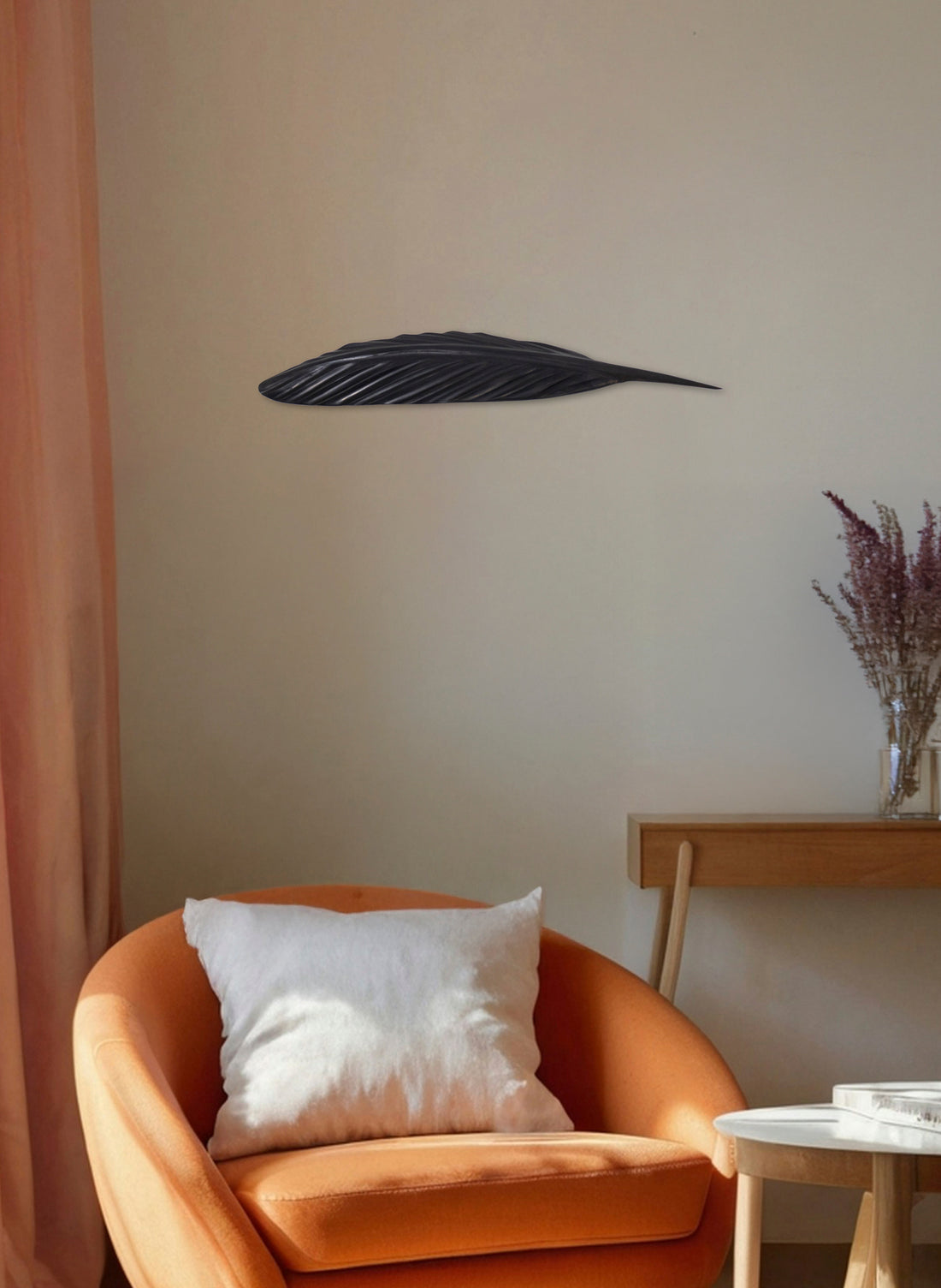 Tūī Swamp Kauri Feather 630mm