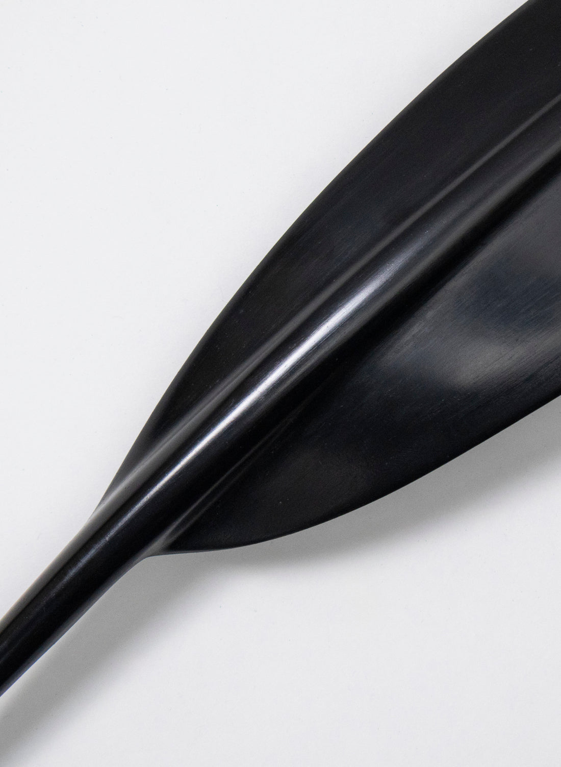 Tūī Feather Swamp Kauri 425mm