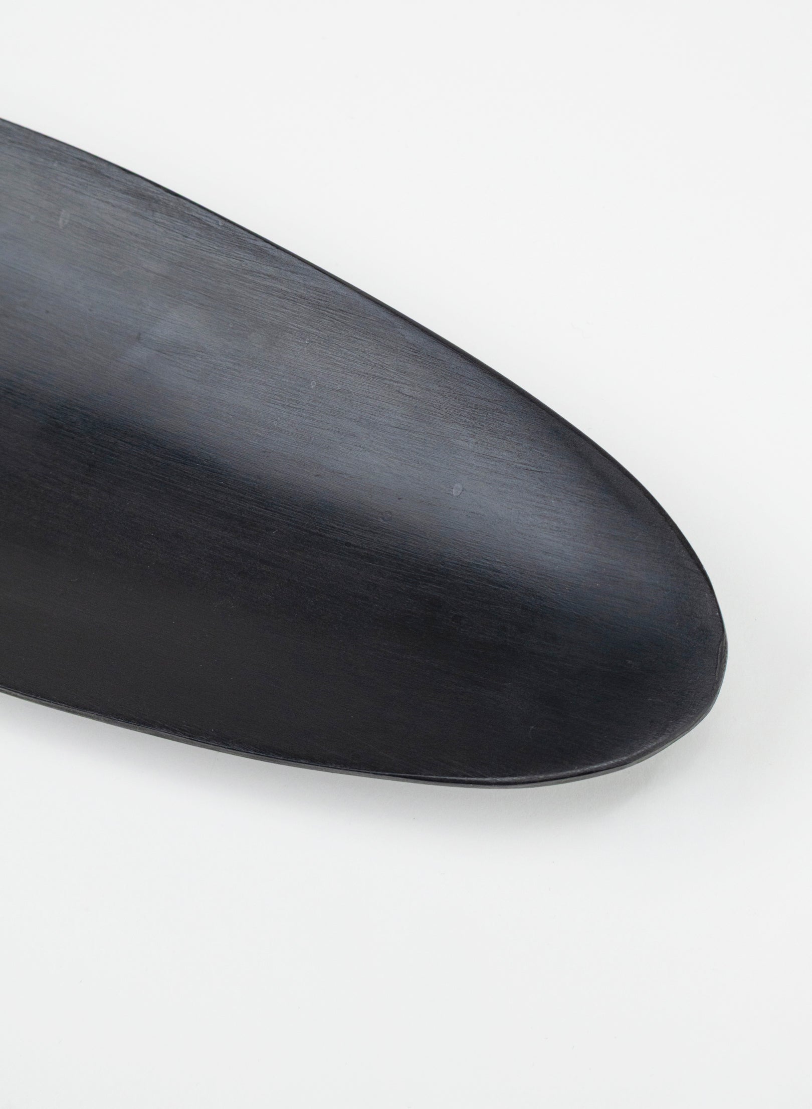 Tūī Feather Swamp Kauri 480mm
