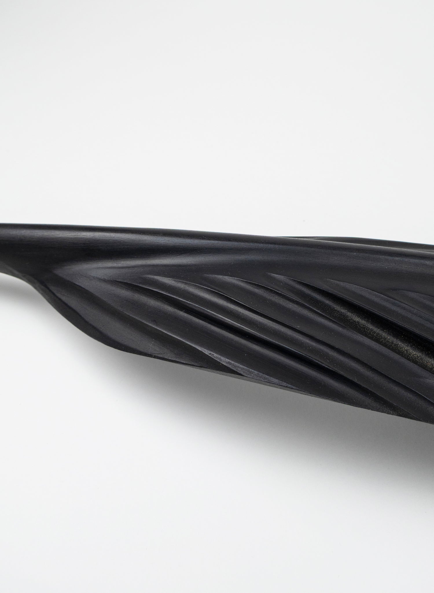 Tūī Feather Swamp Kauri 780mm