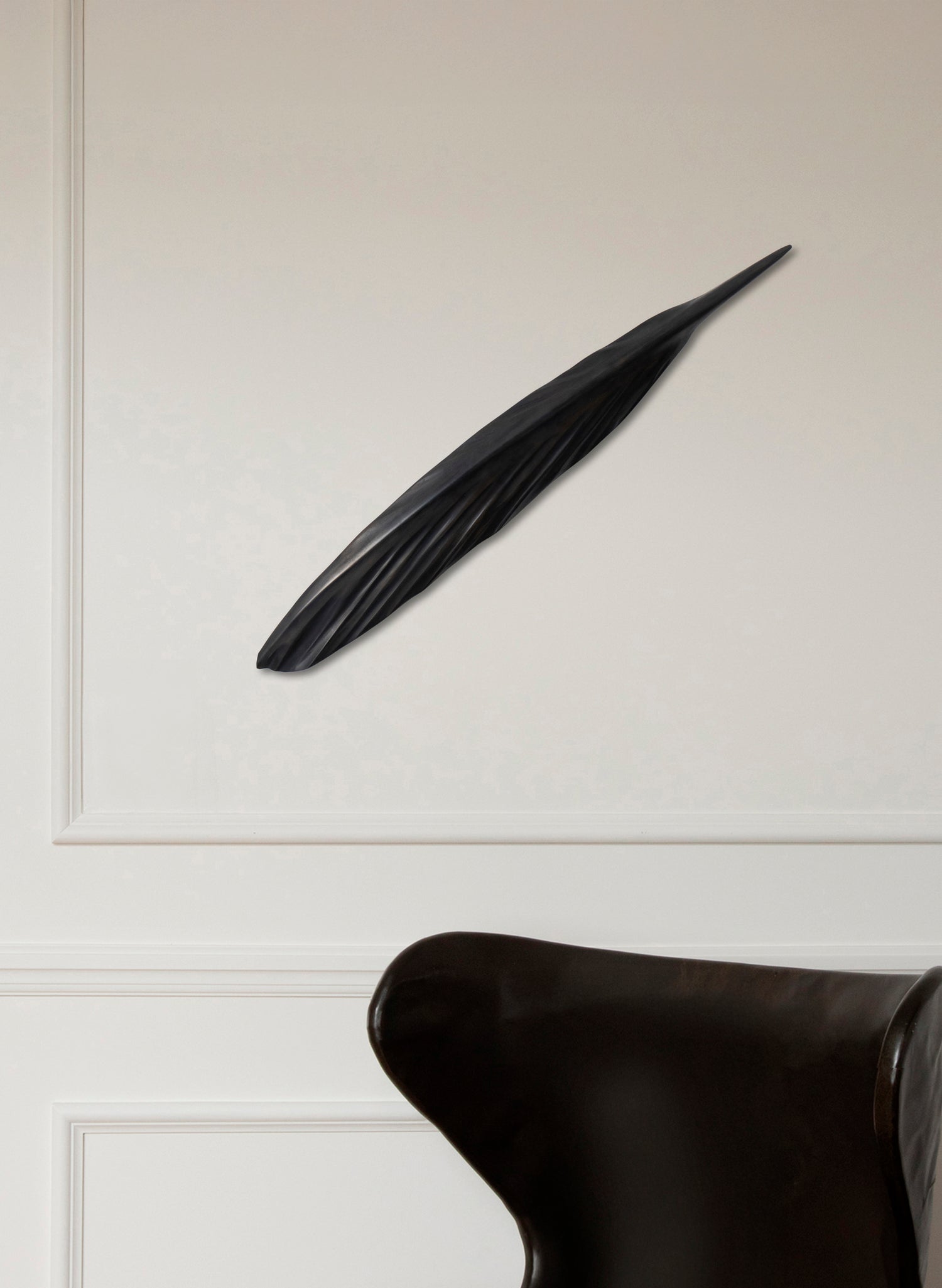 Tūī Swamp Kauri Feather 610mm