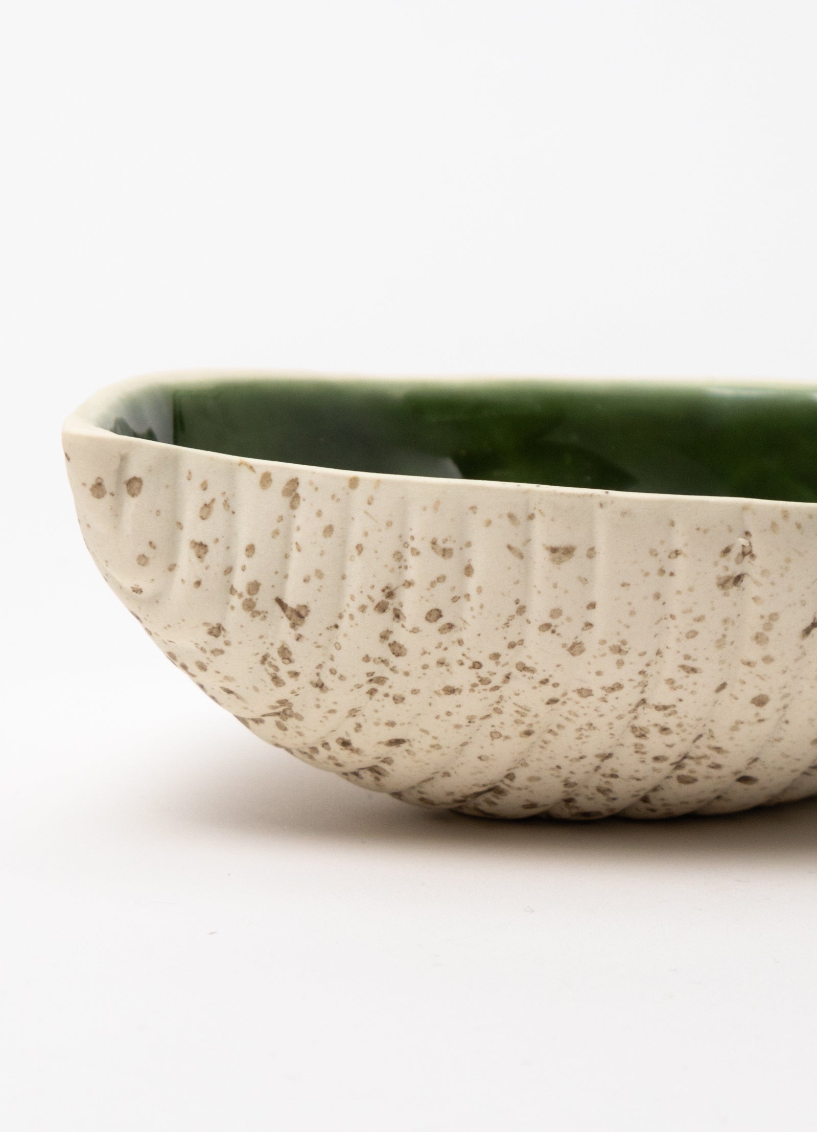 Small Seed Pod Dish - Green