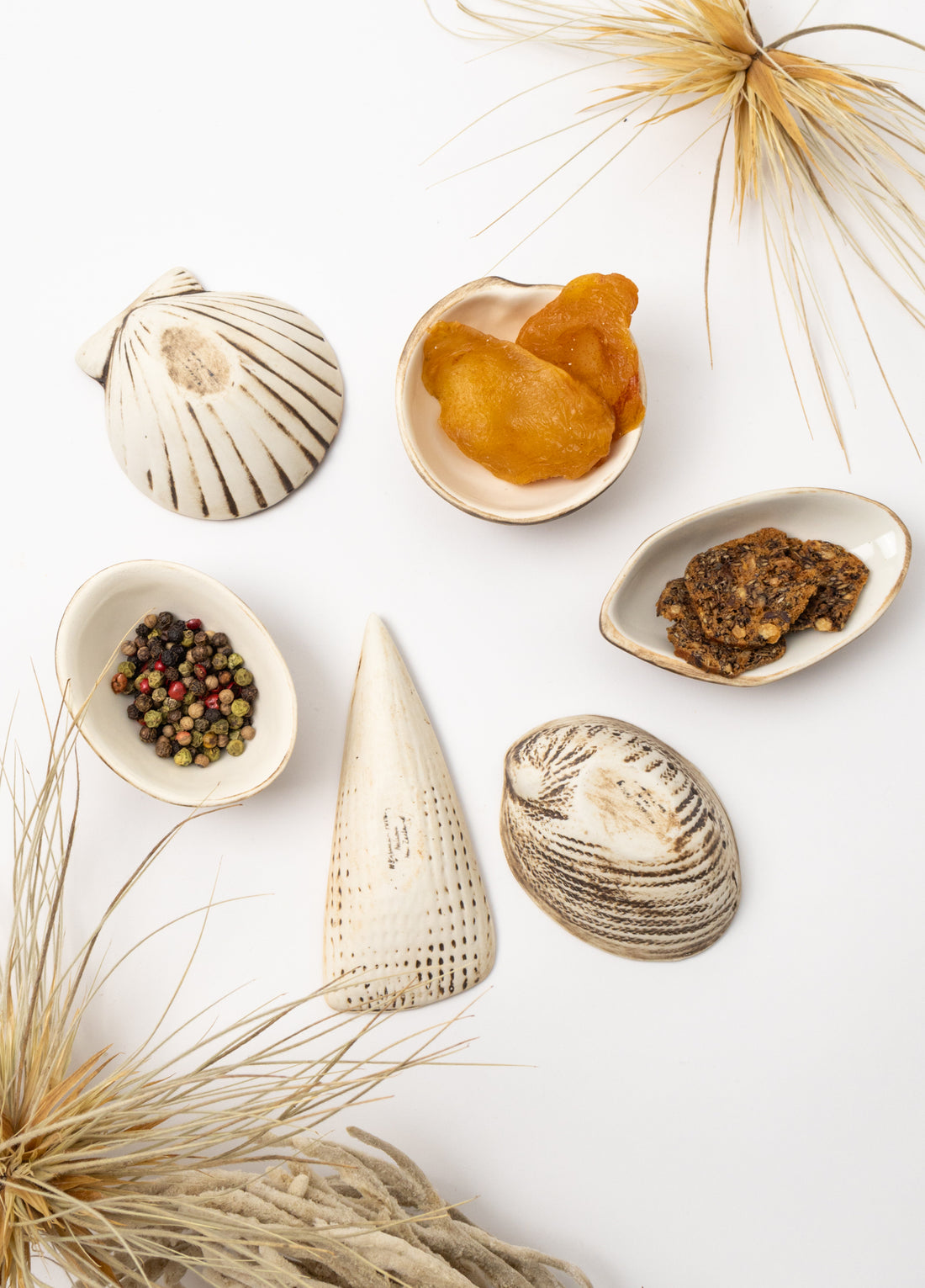 Boxed Set of 6 Shell Dipping Bowls - Natural