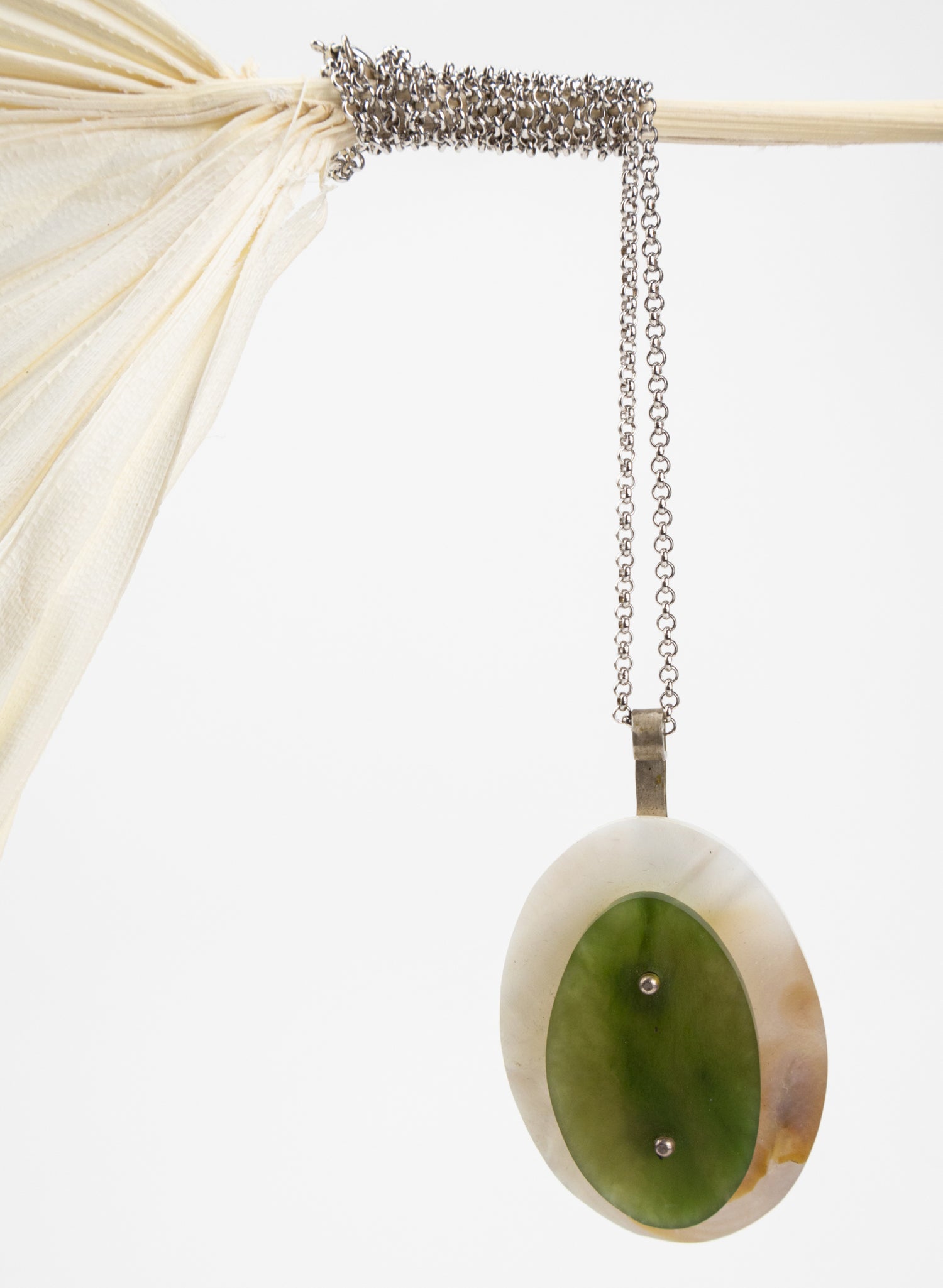 NZ Pounamu &amp; Mother Of Pearl Necklace