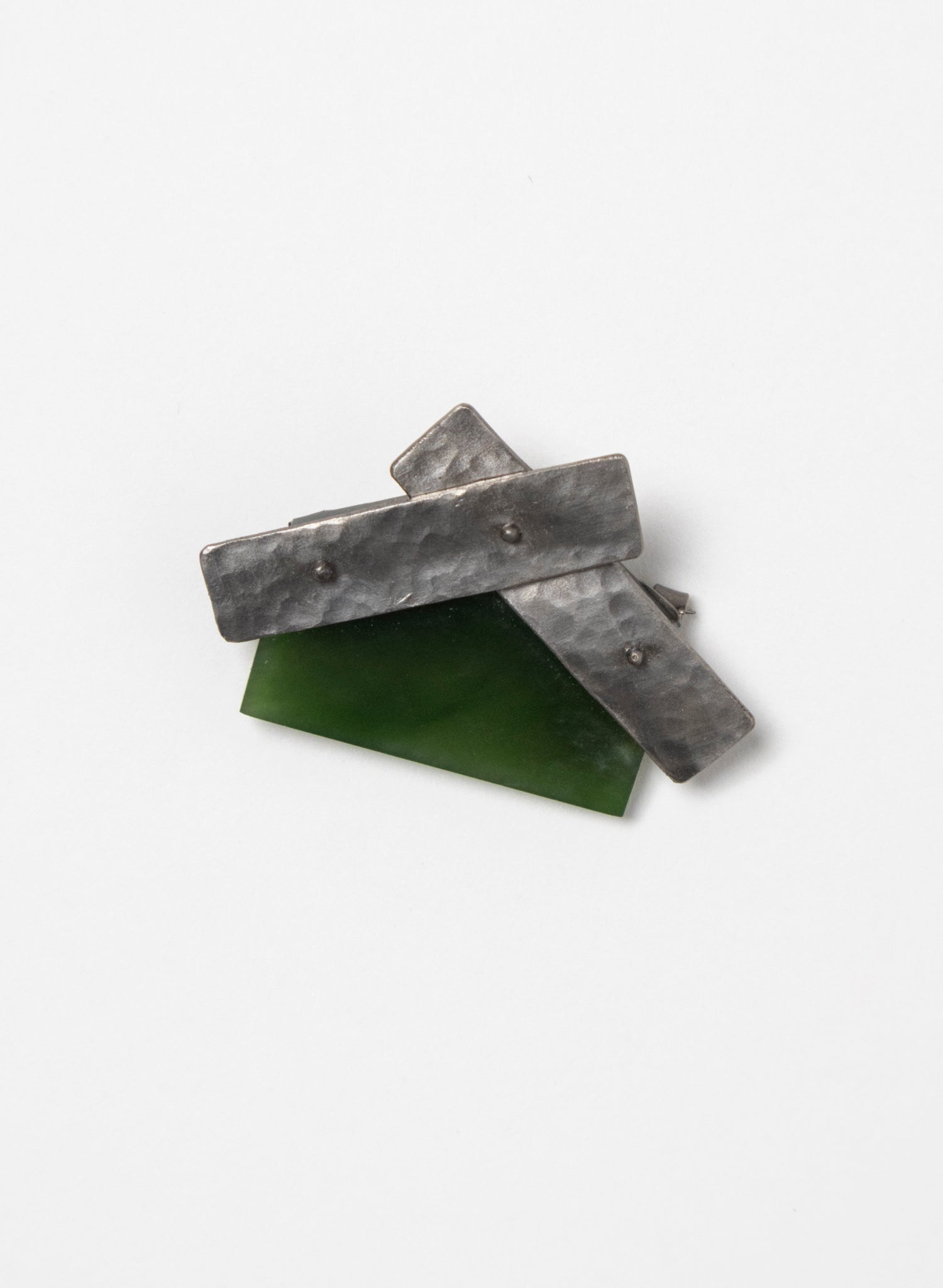 Pounamu, Whare Brooch
