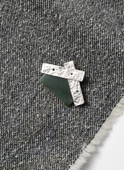 Pounamu, Whare Brooch