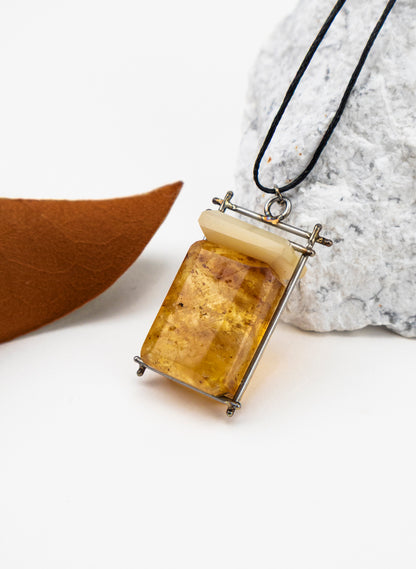 Mother of Pearl, NZ Kauri Gum Necklace