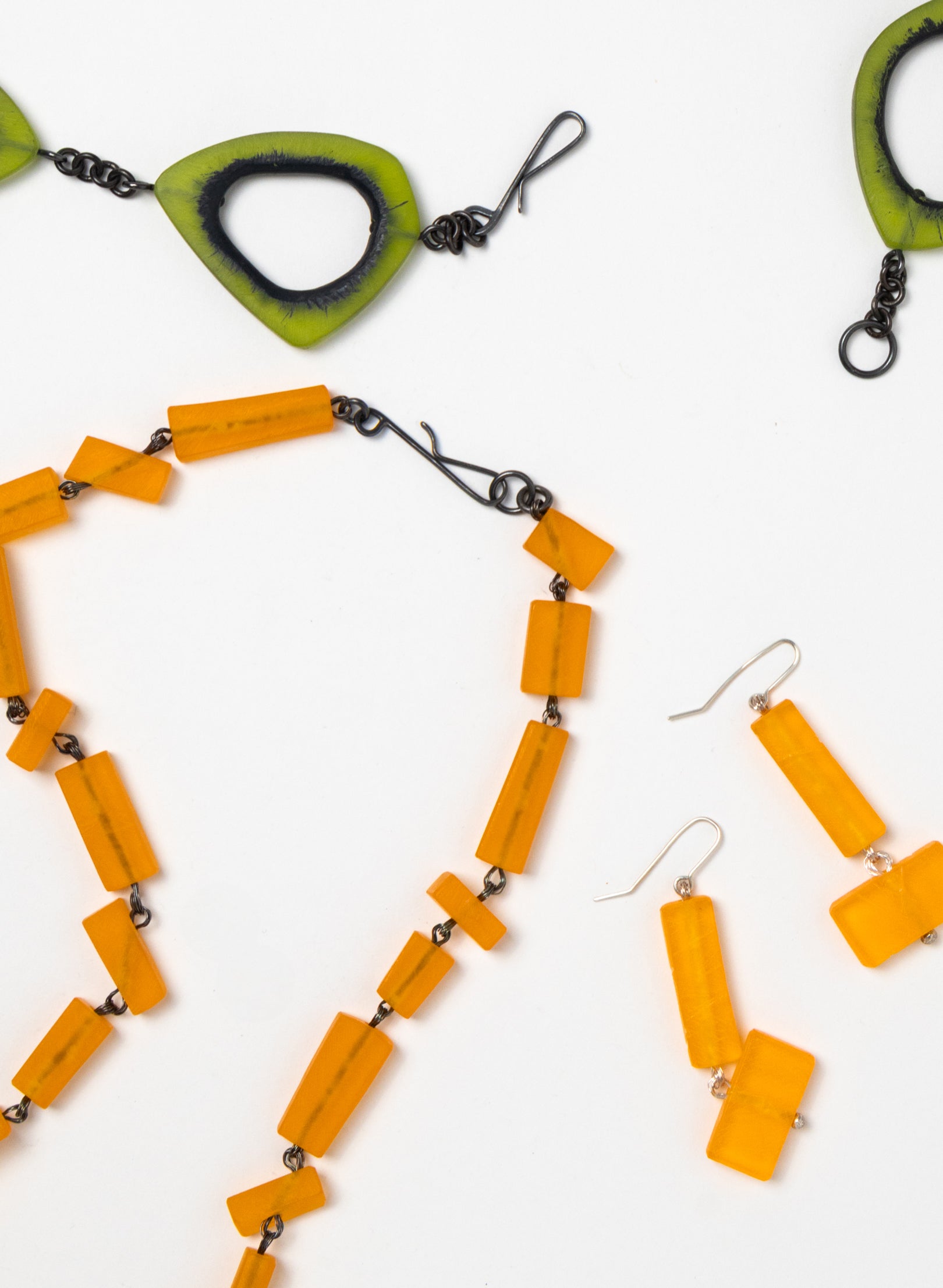 Rectangle Bead Necklace Medium