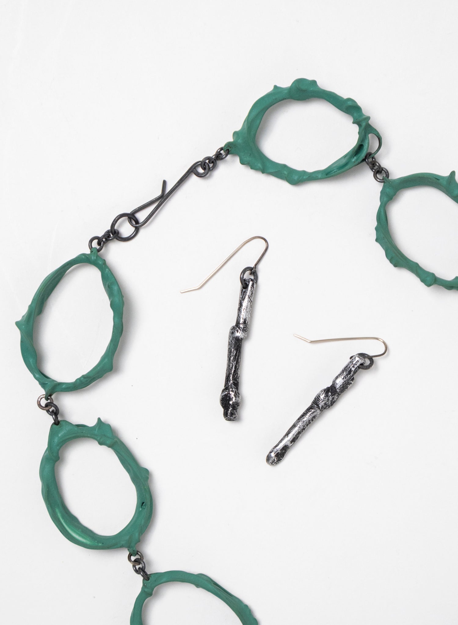 Twist and Turn Necklace