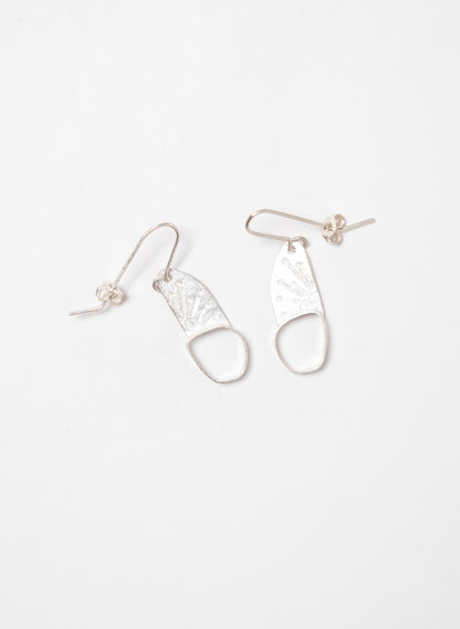 Hollow Single Pebble Earrings