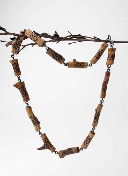 Twig Poker Dots Short Necklace