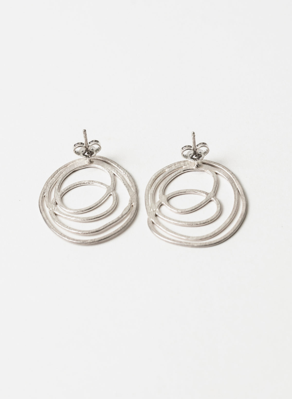 Oval Scribble Stud Earring - Medium