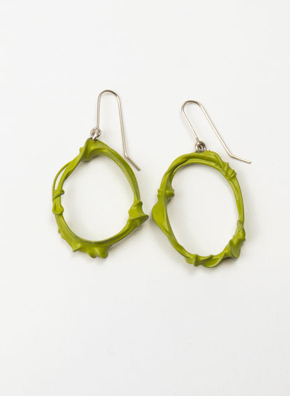 Twist and Turn Oval Earring