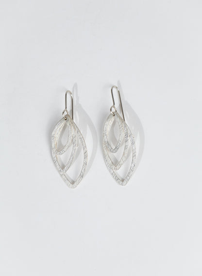 Swinging Point Earring - Sterling Silver