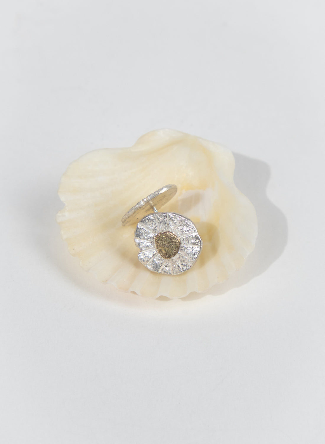 Dot Gold Stud Earrings