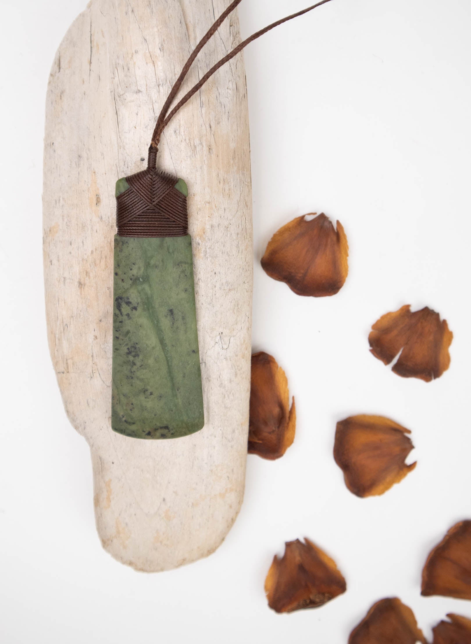 Large Crossbound Pounamu Toki