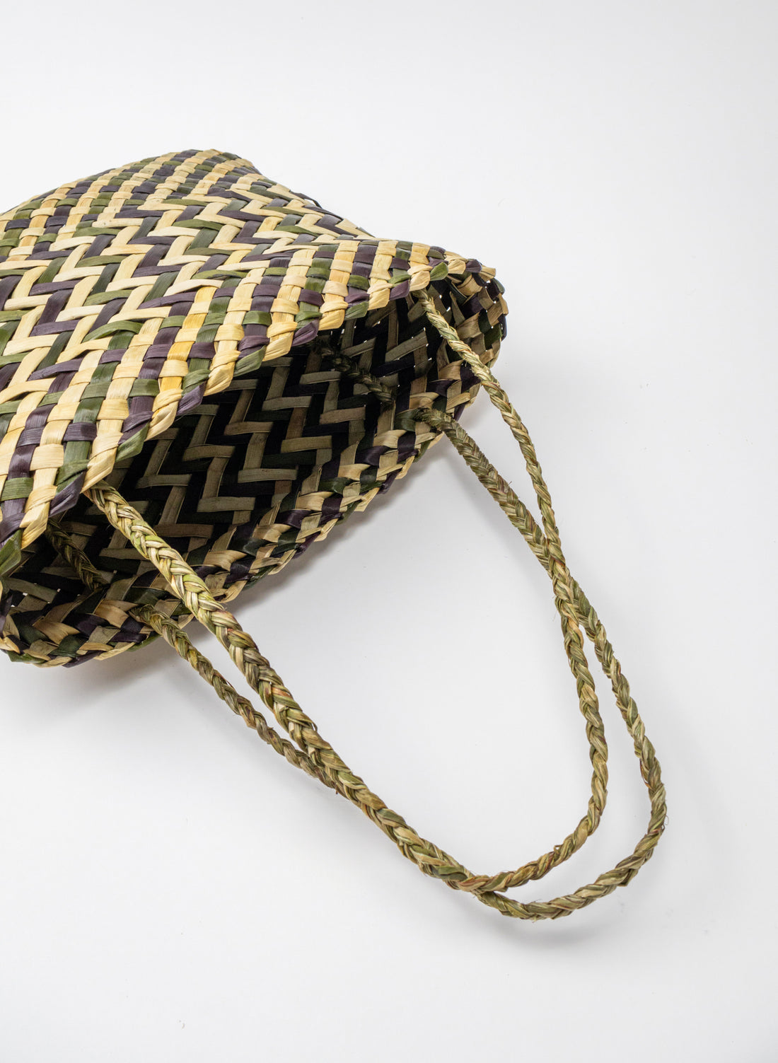 Kete - Green, Black and Natural