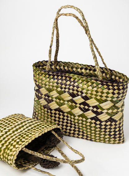 Kete - Black, Green and Natural