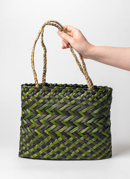 Kete - Green and Black