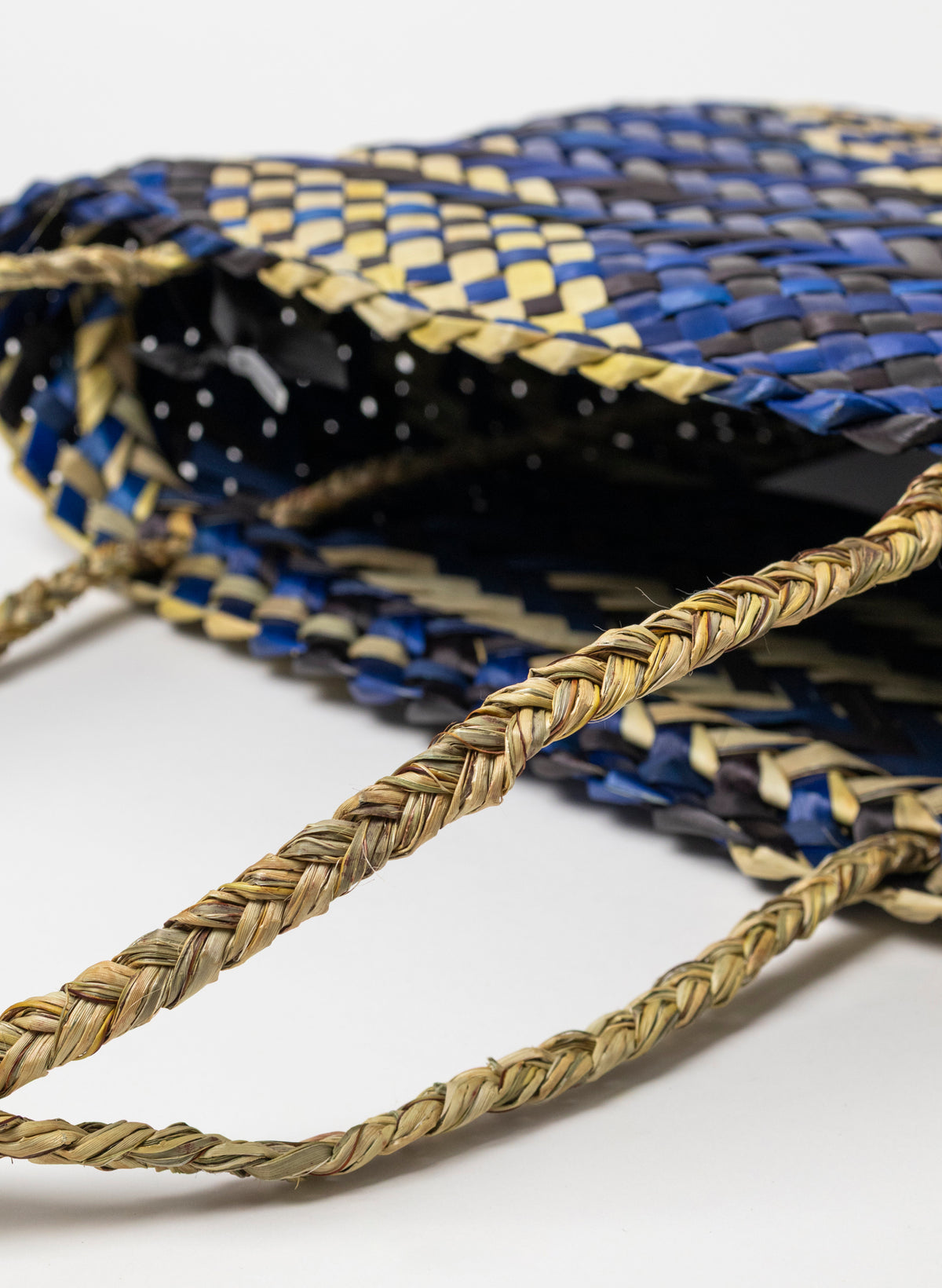 Kete - Natural, Black and Blue