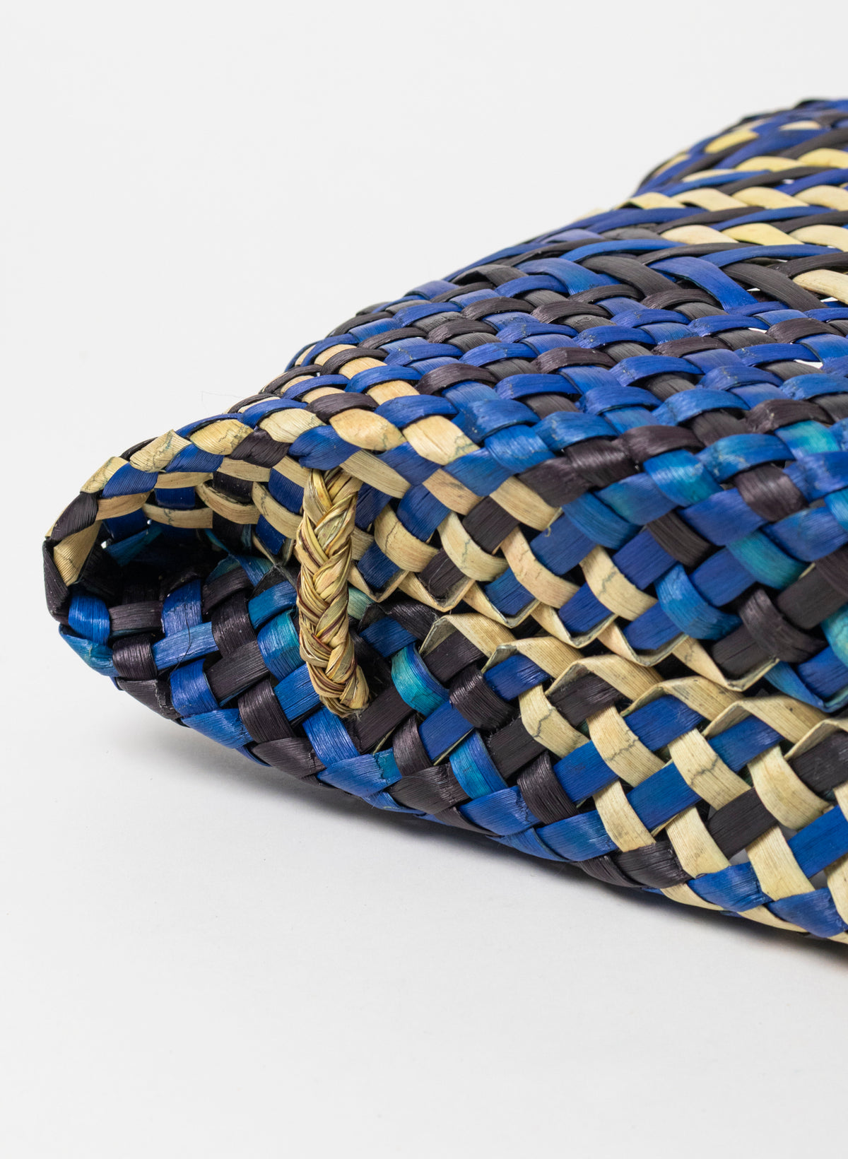 Kete - Natural, Black and Blue