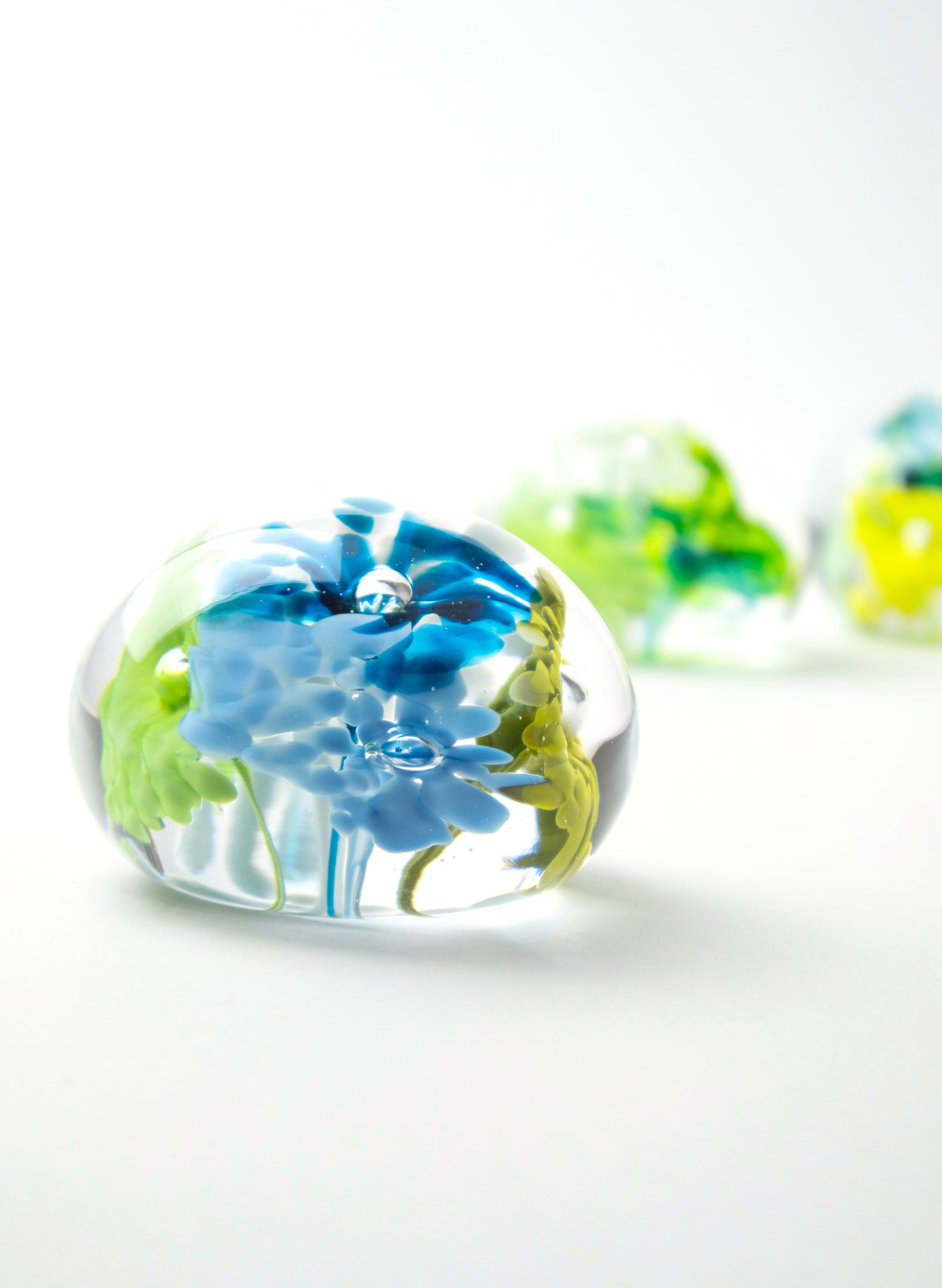 Rosie Posies - Paperweight