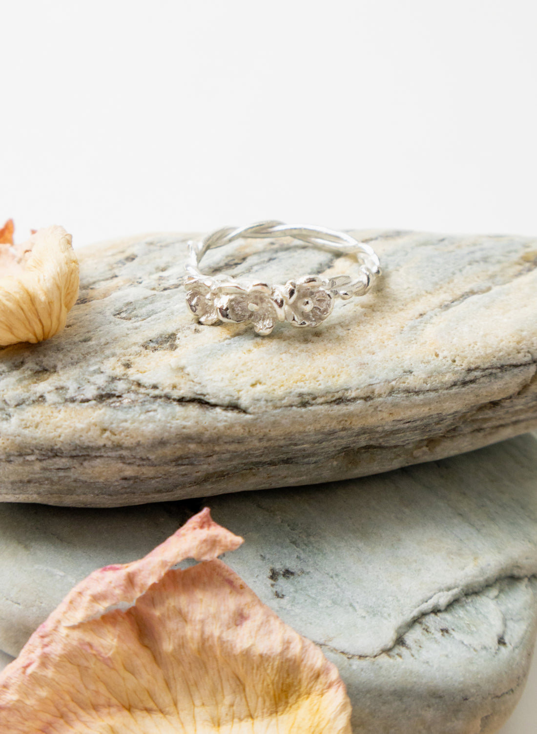 Enchanted Vine Trail Ring