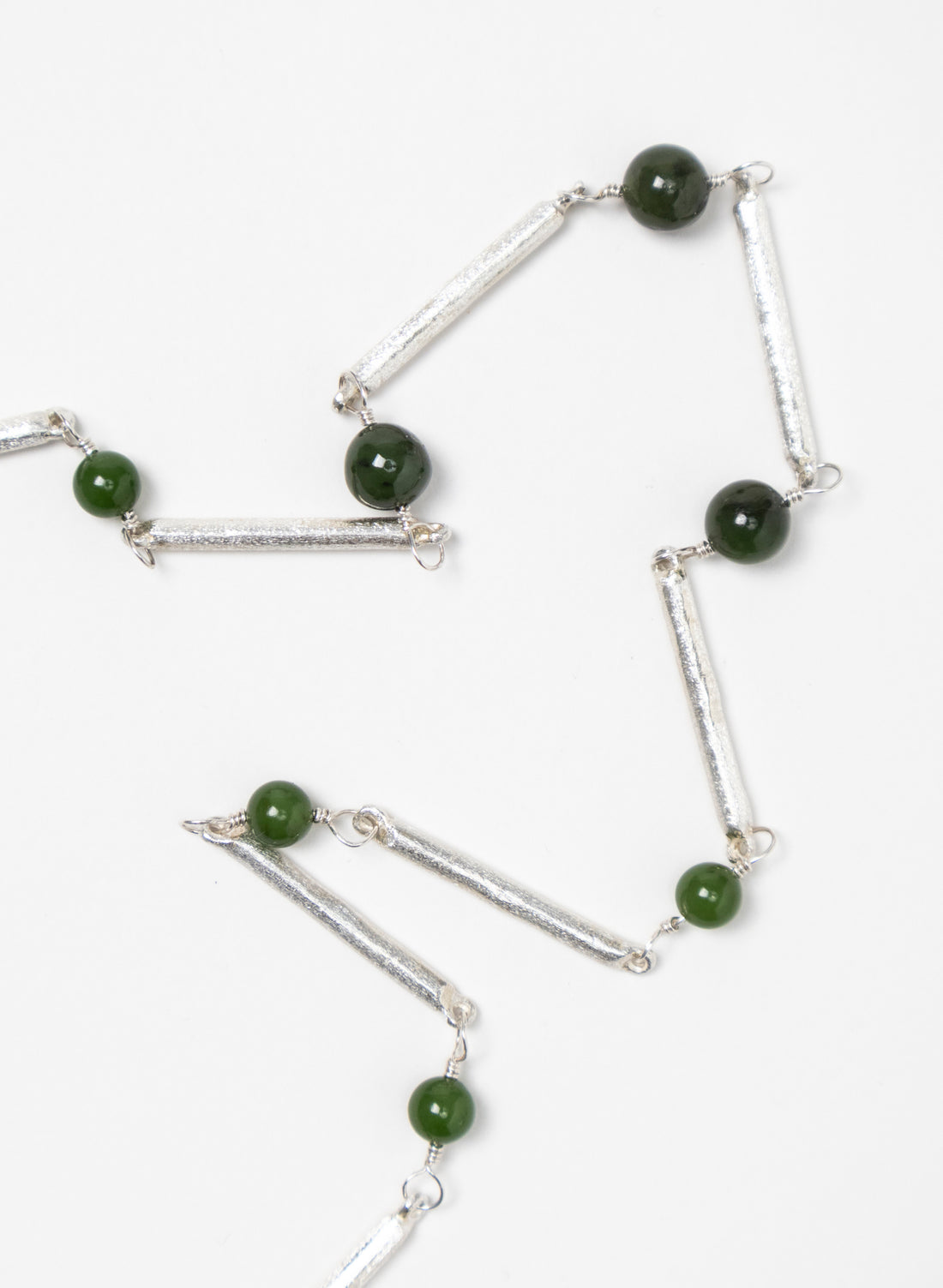 Fluid Line Chain Necklace