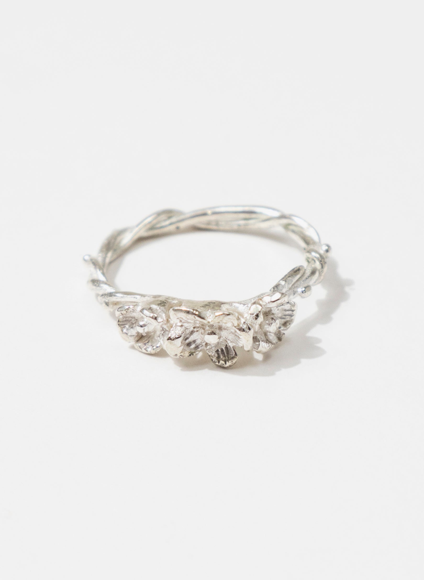 Enchanted Vine Trail Ring