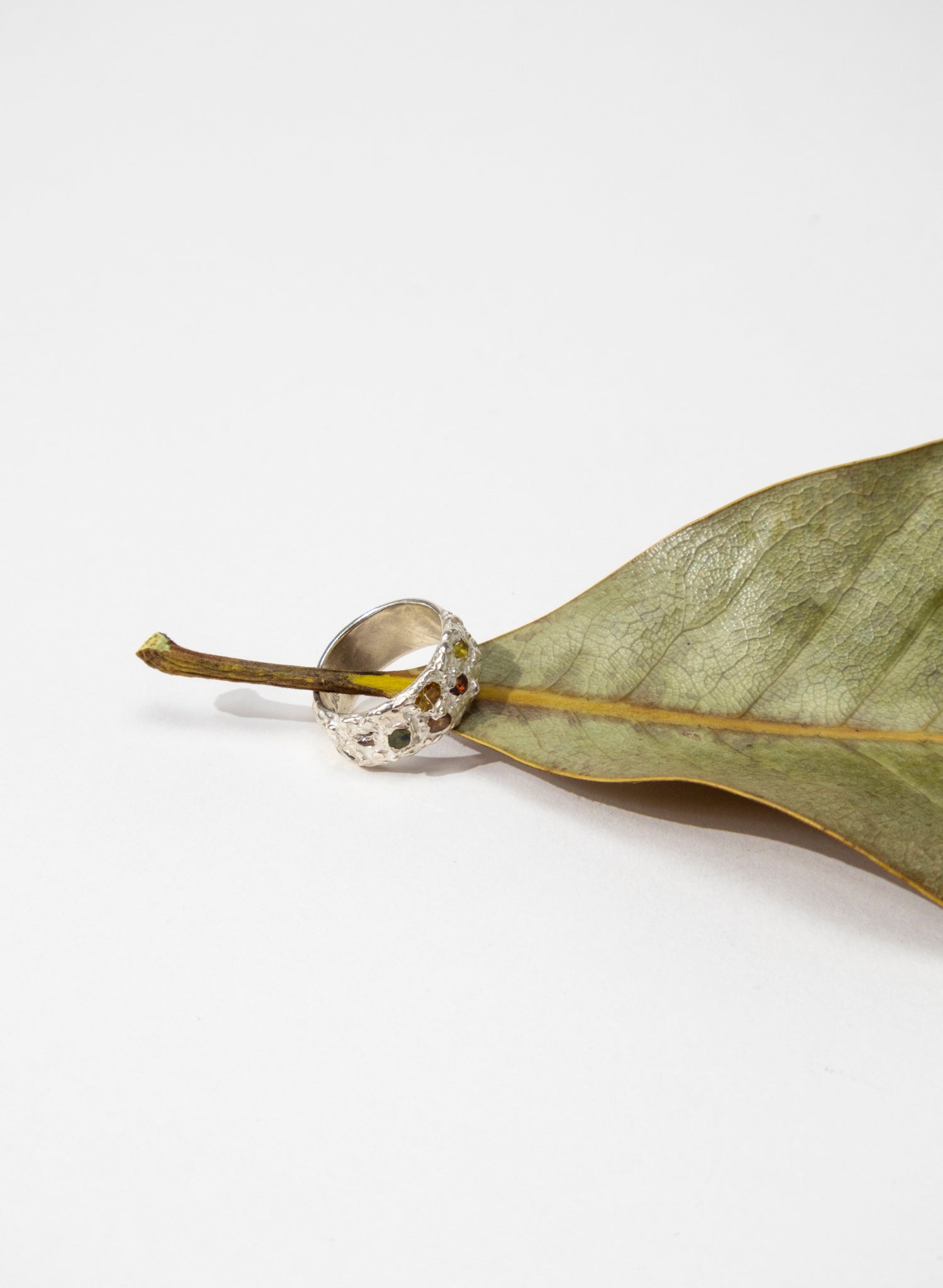 Fluid Sapphire Ring