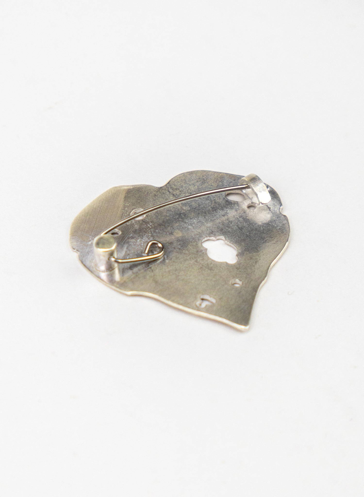 Kawakawa brooch