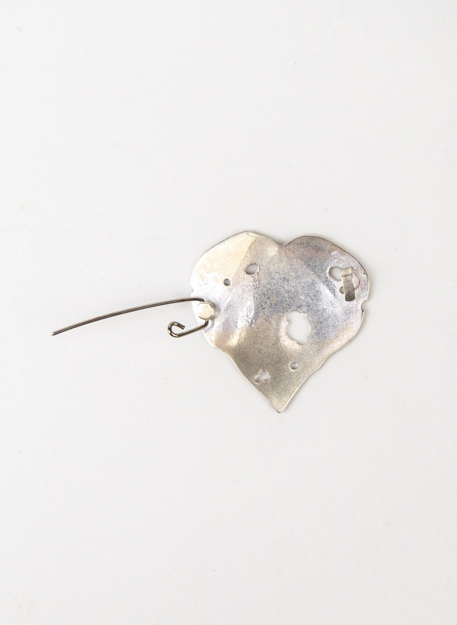 Kawakawa brooch