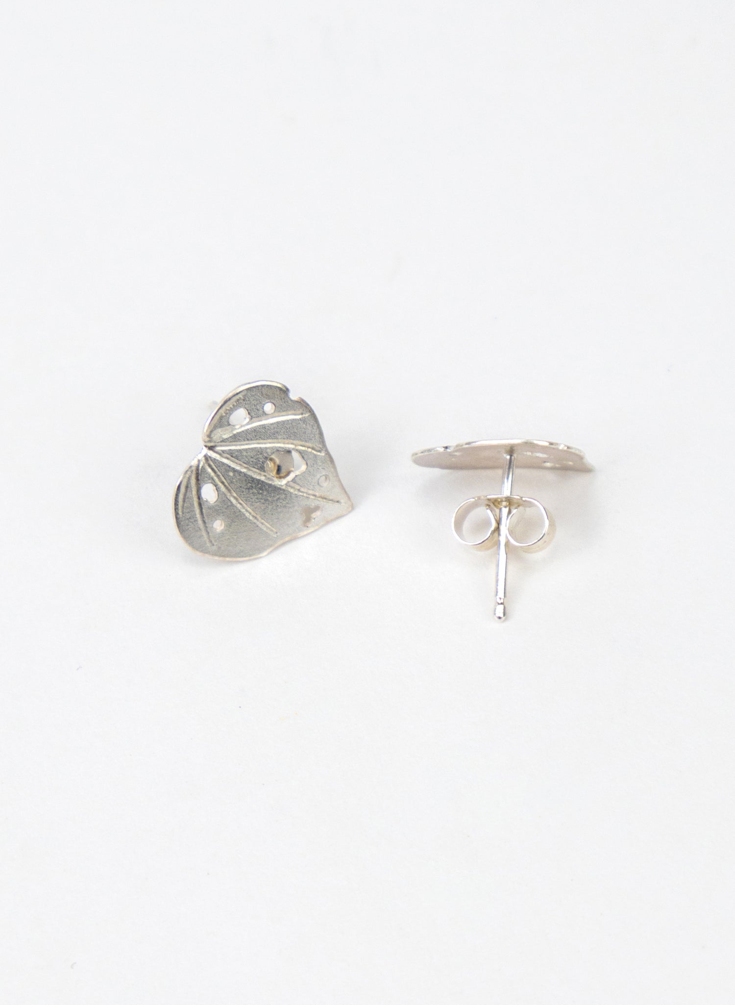 Kawakawa Studs