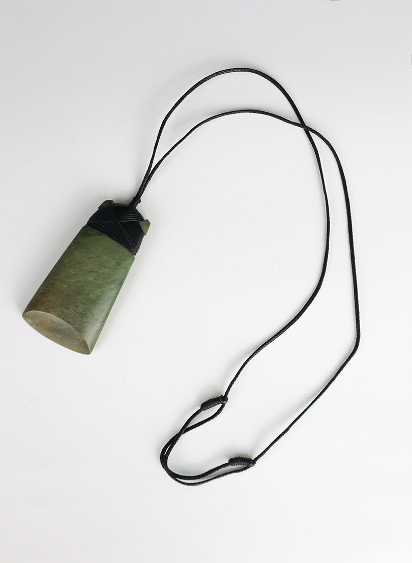 Bound Pounamu Toki