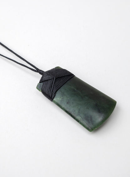 Toki Kawakawa Pounamu