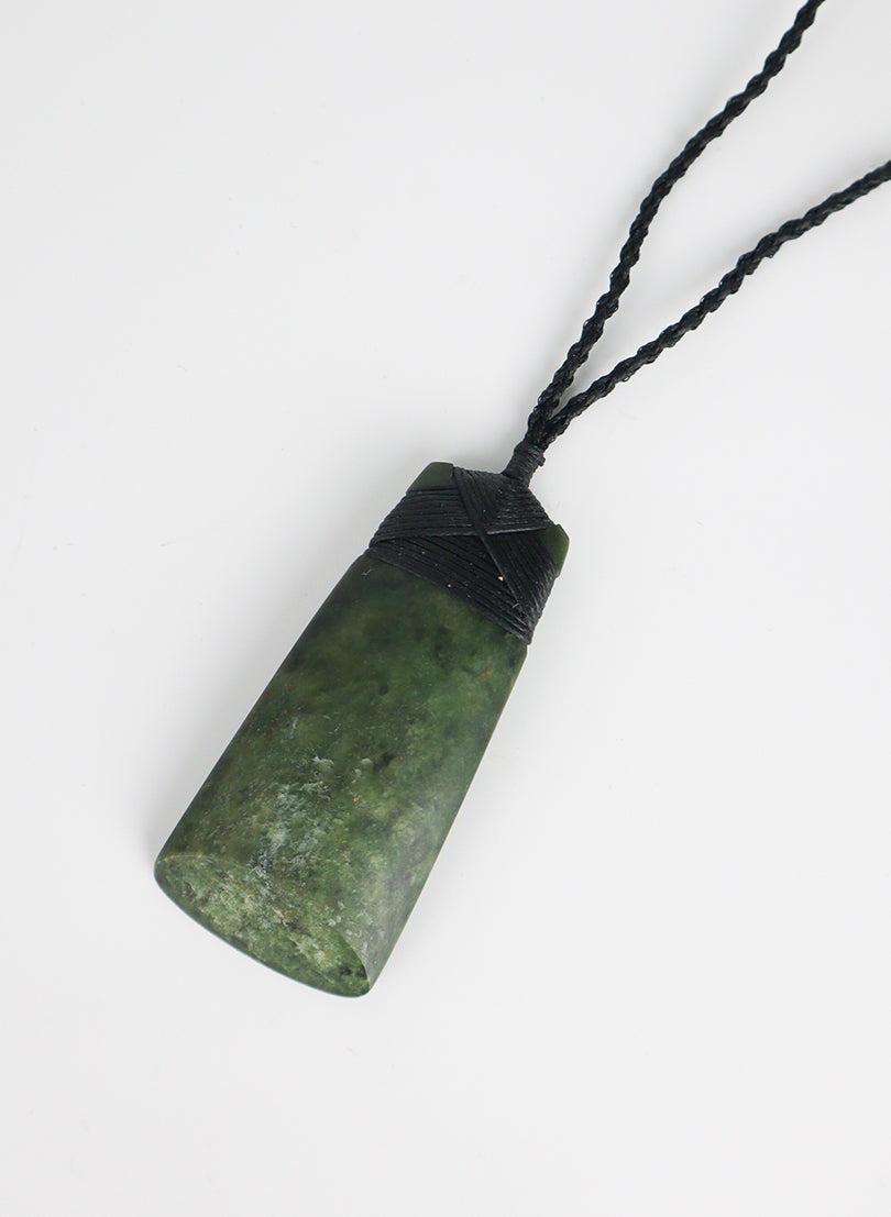 Bound Pounamu Toki