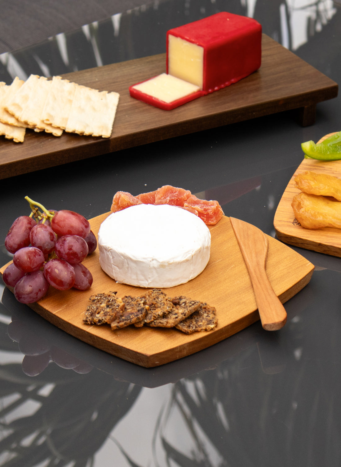 Kauri Board With Knife - Small