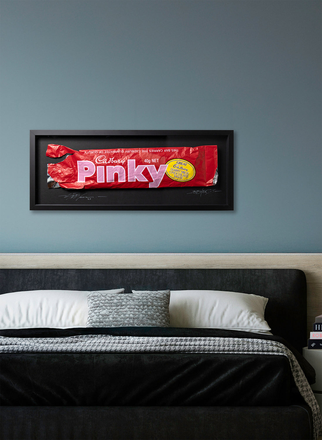 Framed Pinky Wrapper - Black Frame