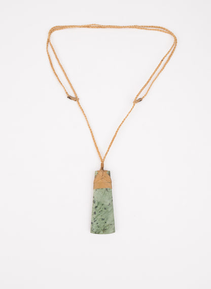 Bound Pounamu Toki